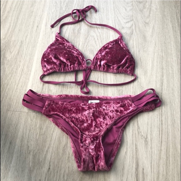 Mossimo Bikini Set 💜 - Picture 1 of 2